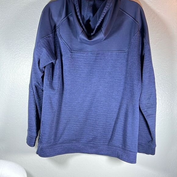 Under Armour Long Sleeve Full Zil Hooded Jacket. Blue. Size Medium - Picture 5 of 9